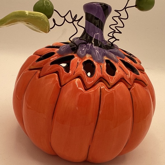 Pumpkin Happy Face. T-Lite Holder - Picture 3 of 6